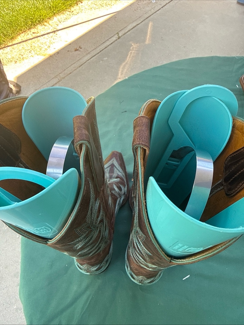 Old Gringo Brown Leather Boots with Turquoise Embroidery - Picture 10 of 10
